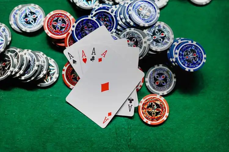 Tampilan tier loyalitas dan benefit di akun mage77